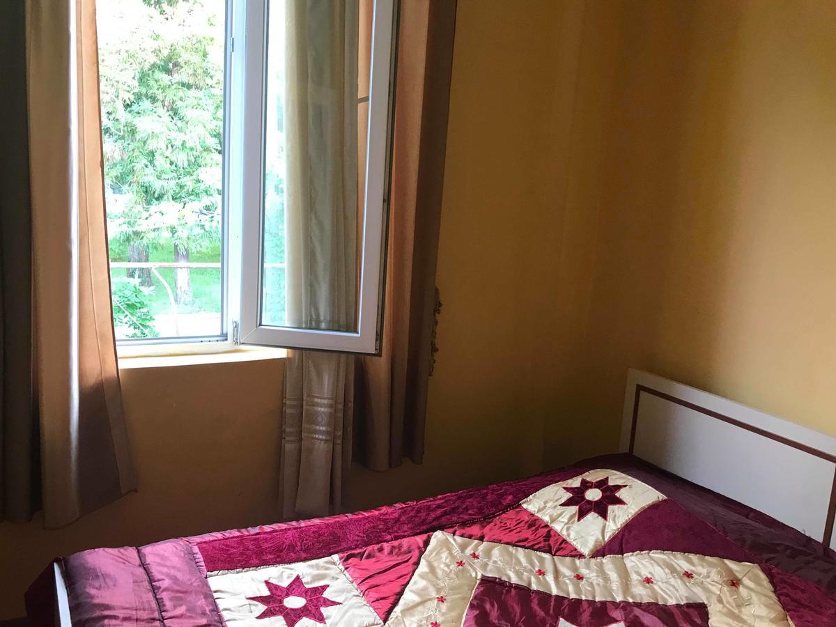 Anna Hostel Kobuleti Exteriör bild